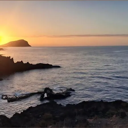 Rocas With Sea View Apartment